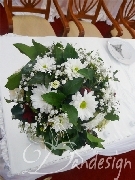 Aranjament floral crizanteme albe