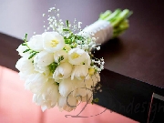 Buchet de mireasa din lalele albe