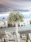 Aranjament floral mare alb din florile miresei
